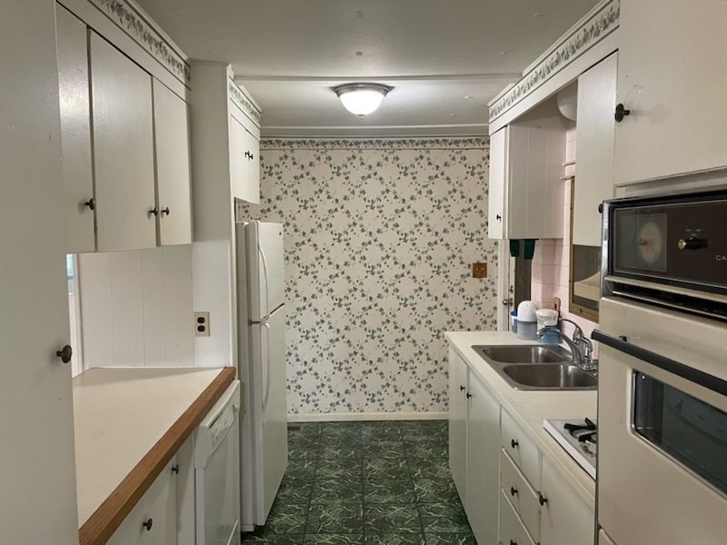1101 Lakewood Road Property Photo 4