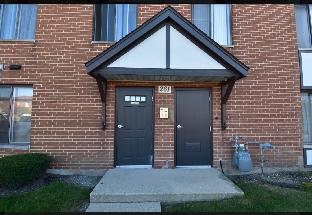 261 Gregory Street 11 Property Photo 1