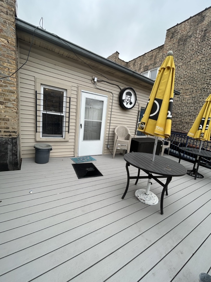 2251 W Devon Avenue Property Photo 14