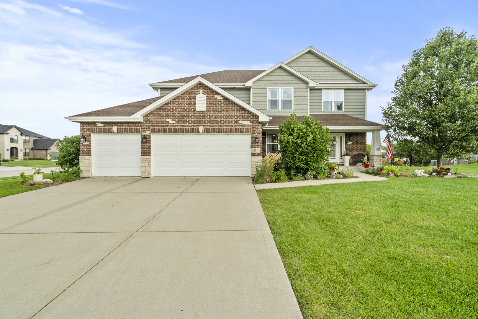 15711 Mueller Way Property Photo 1