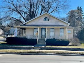 114 E Illinois Street Property Photo