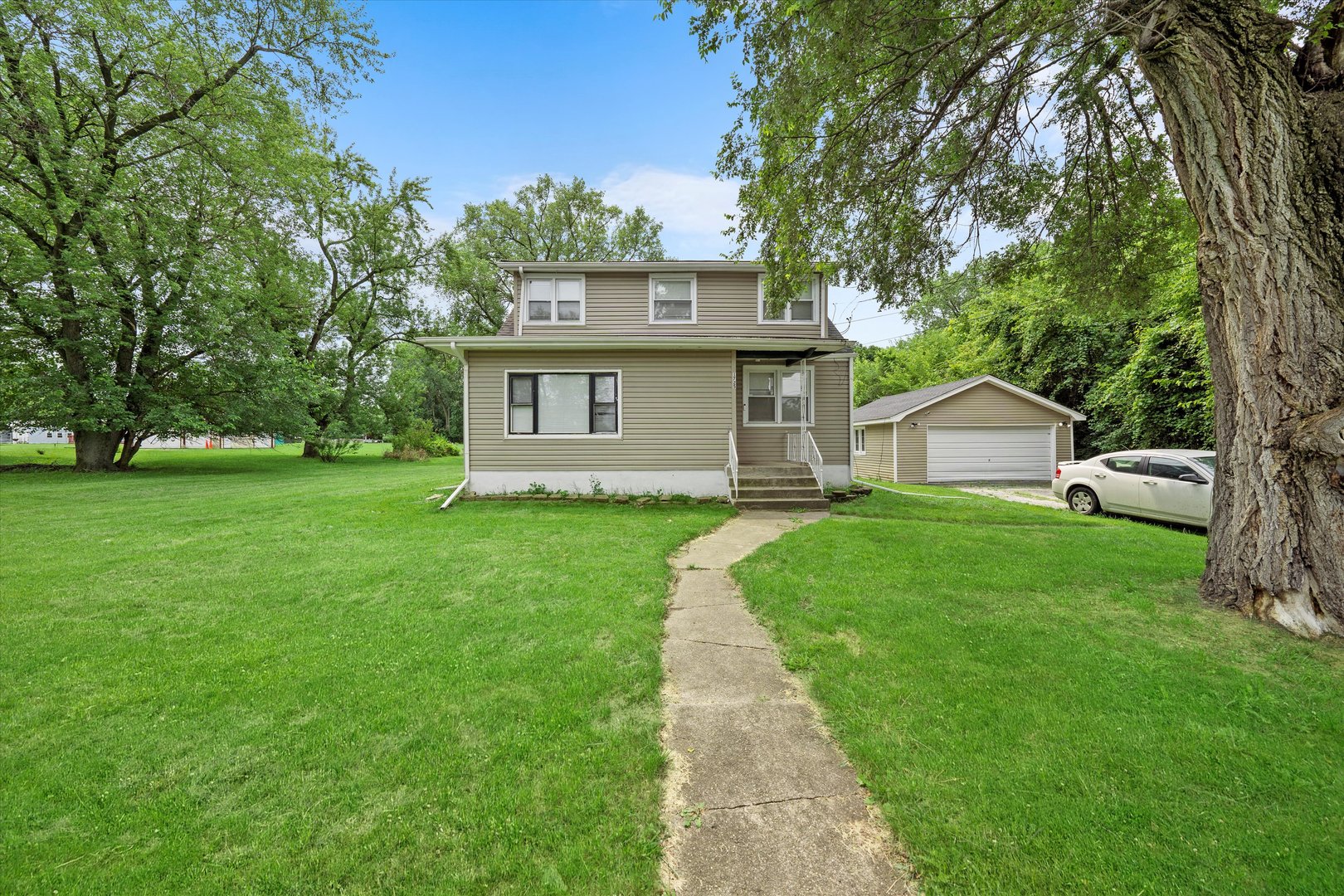 12355271 Property Photo 1