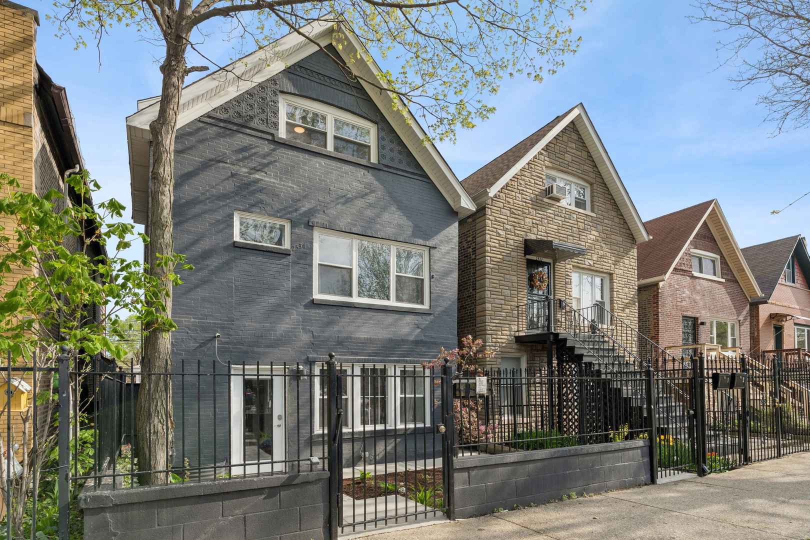 2534 W Haddon Avenue Property Photo