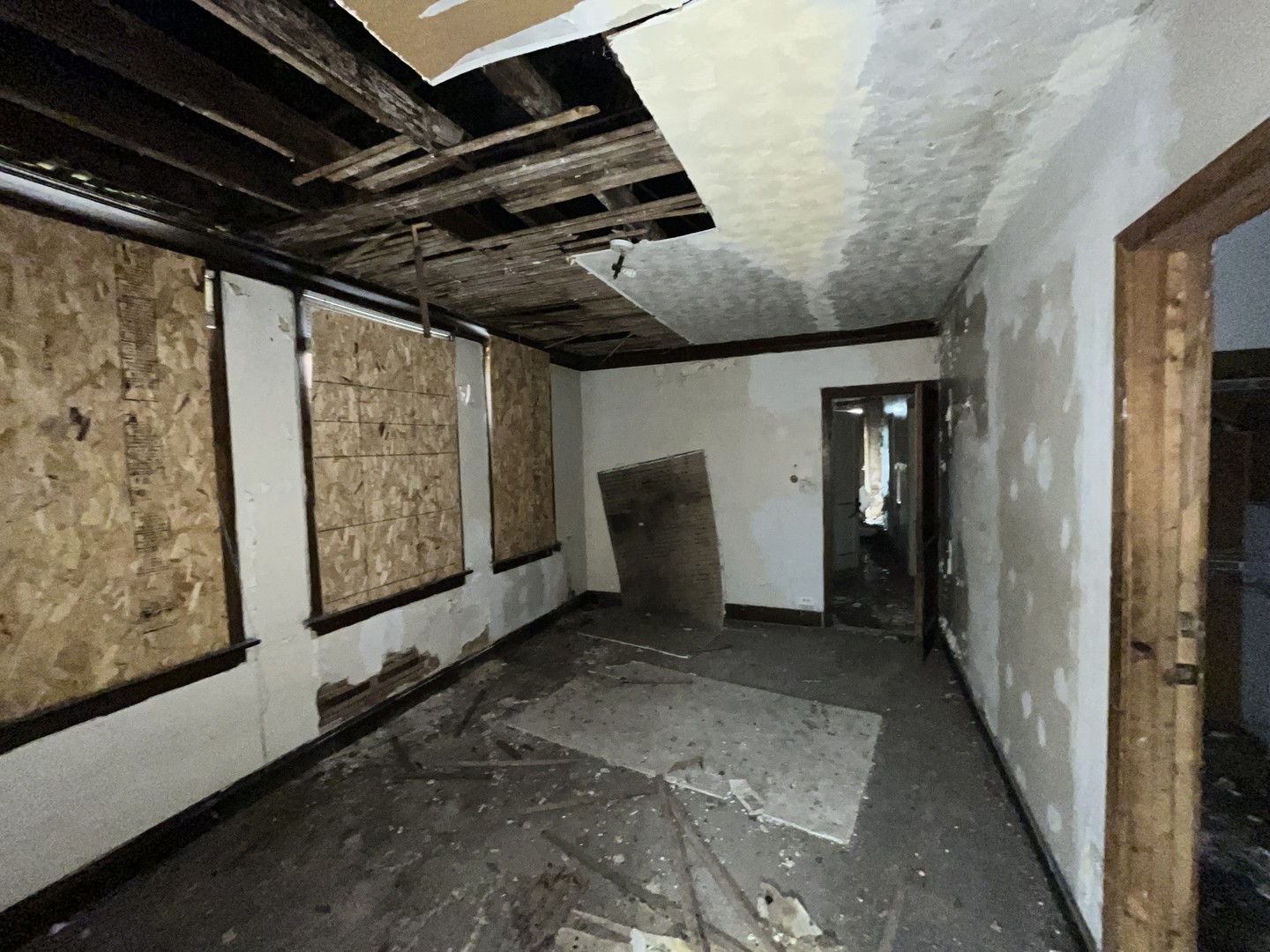 11325 S Michigan Avenue Property Photo 3