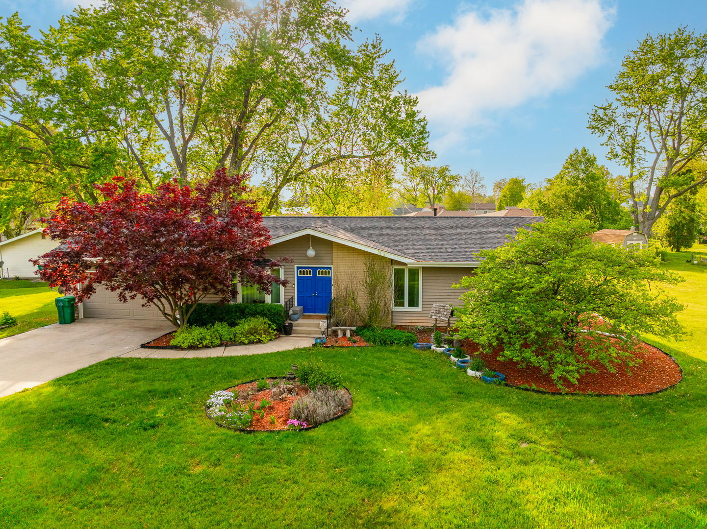 355 Lee Street Property Photo