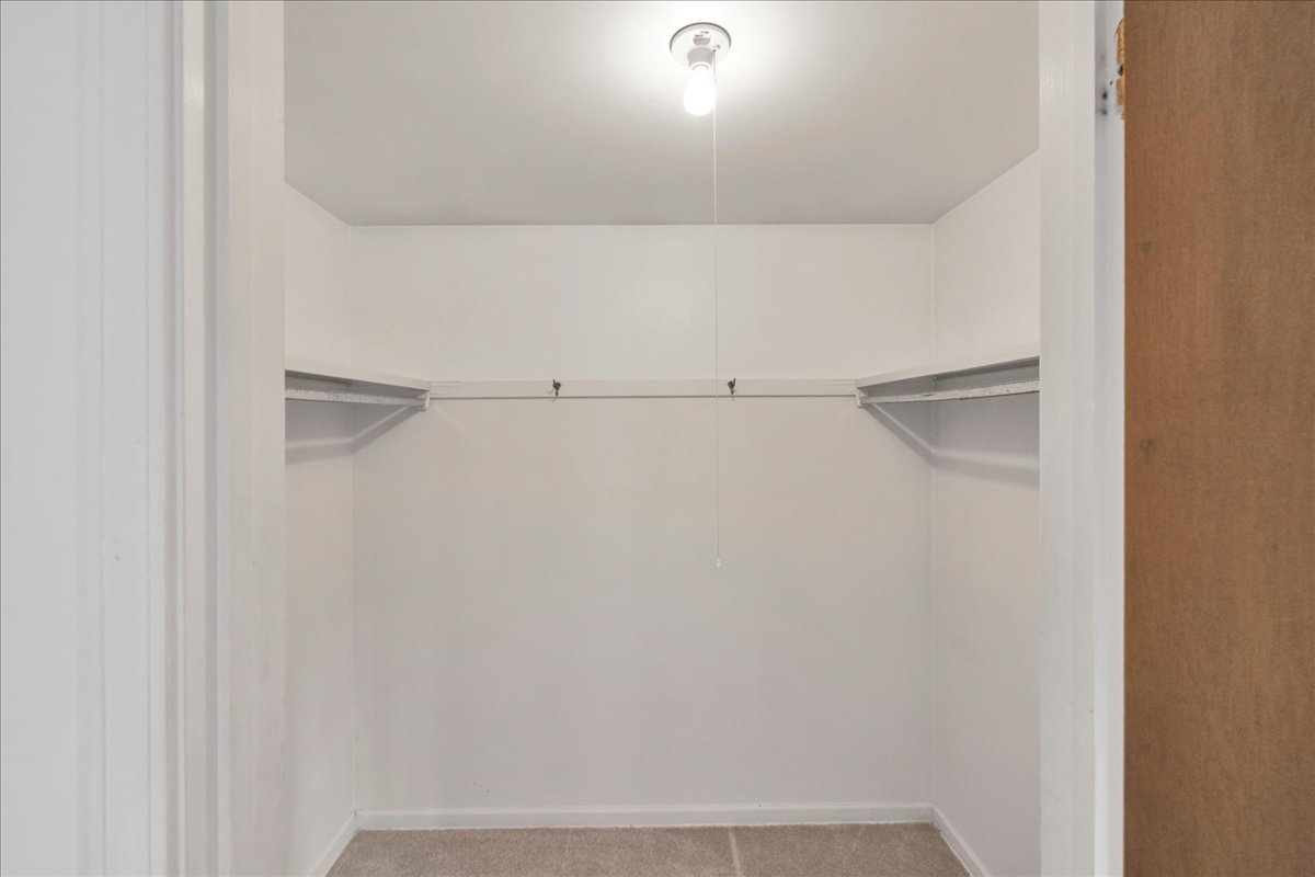26w266 Tomahawk Drive Property Photo 28