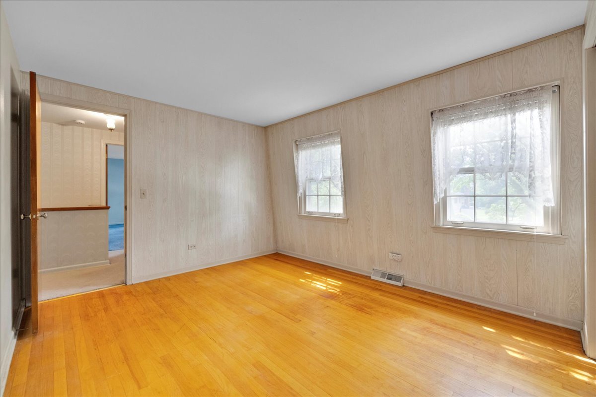 26w266 Tomahawk Drive Property Photo 37