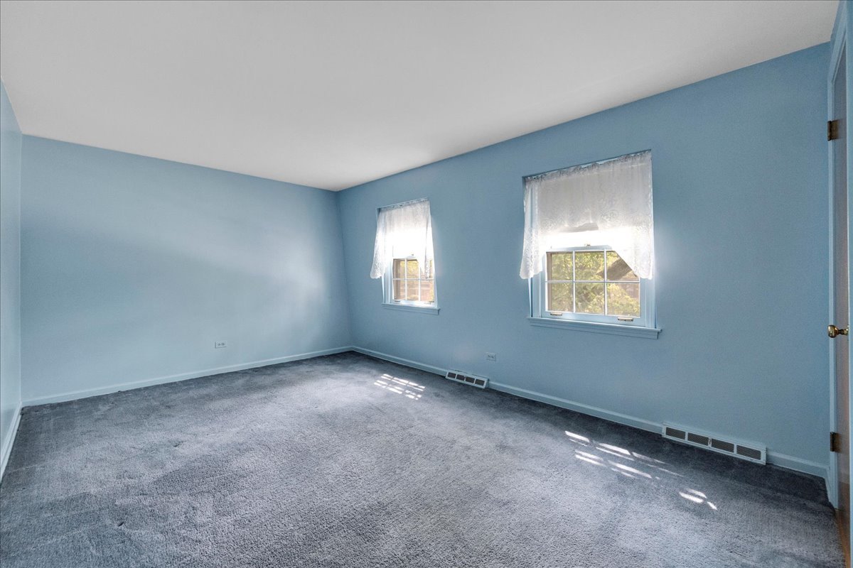 26w266 Tomahawk Drive Property Photo 38