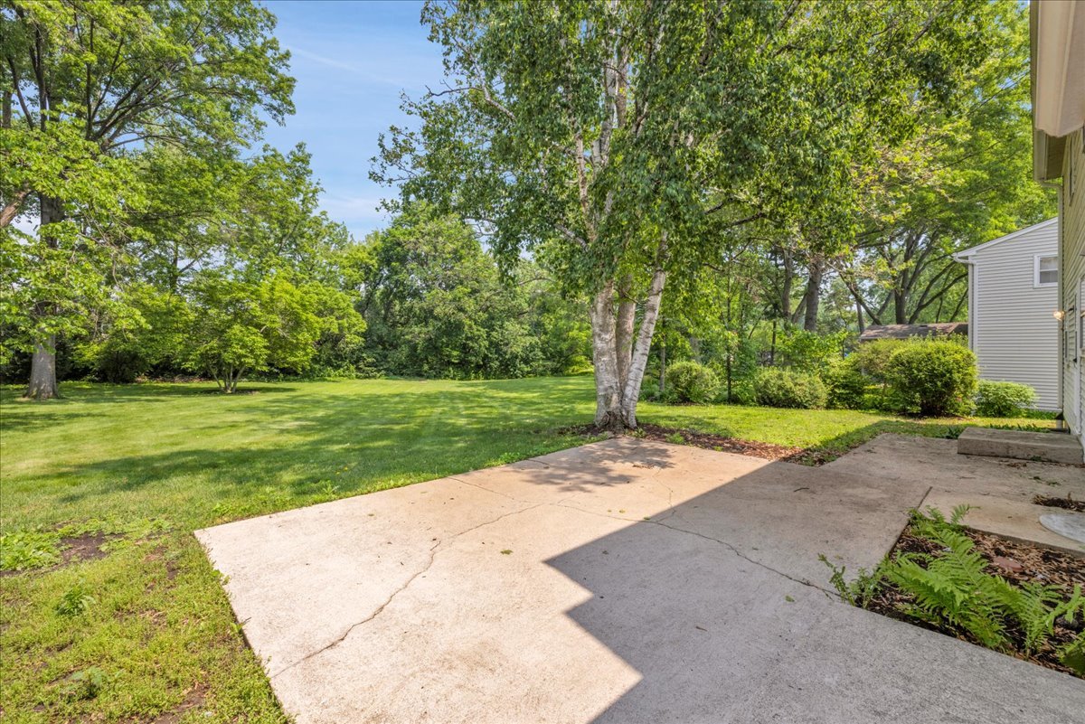 26w266 Tomahawk Drive Property Photo 45