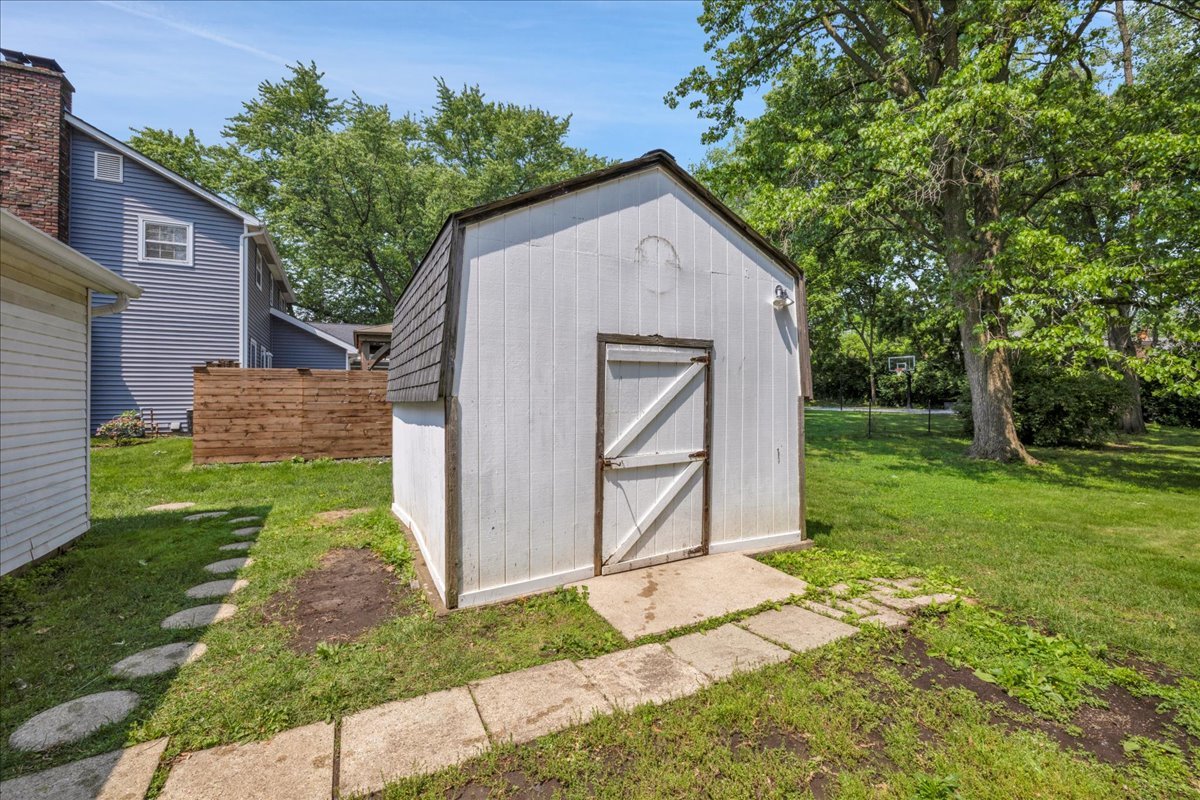 26w266 Tomahawk Drive Property Photo 46