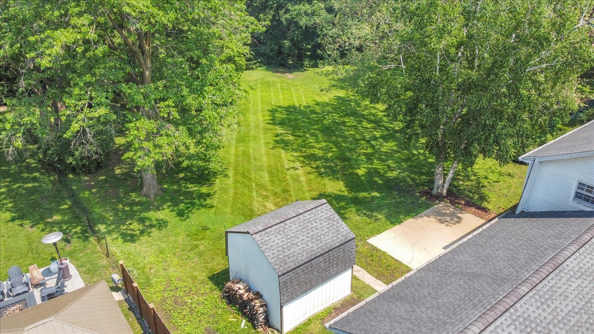 26w266 Tomahawk Drive Property Photo 51