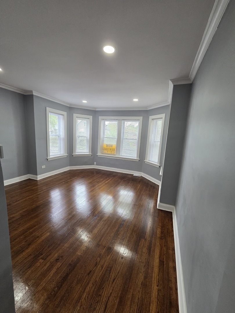 7332 S May Street 1n Property Photo 3