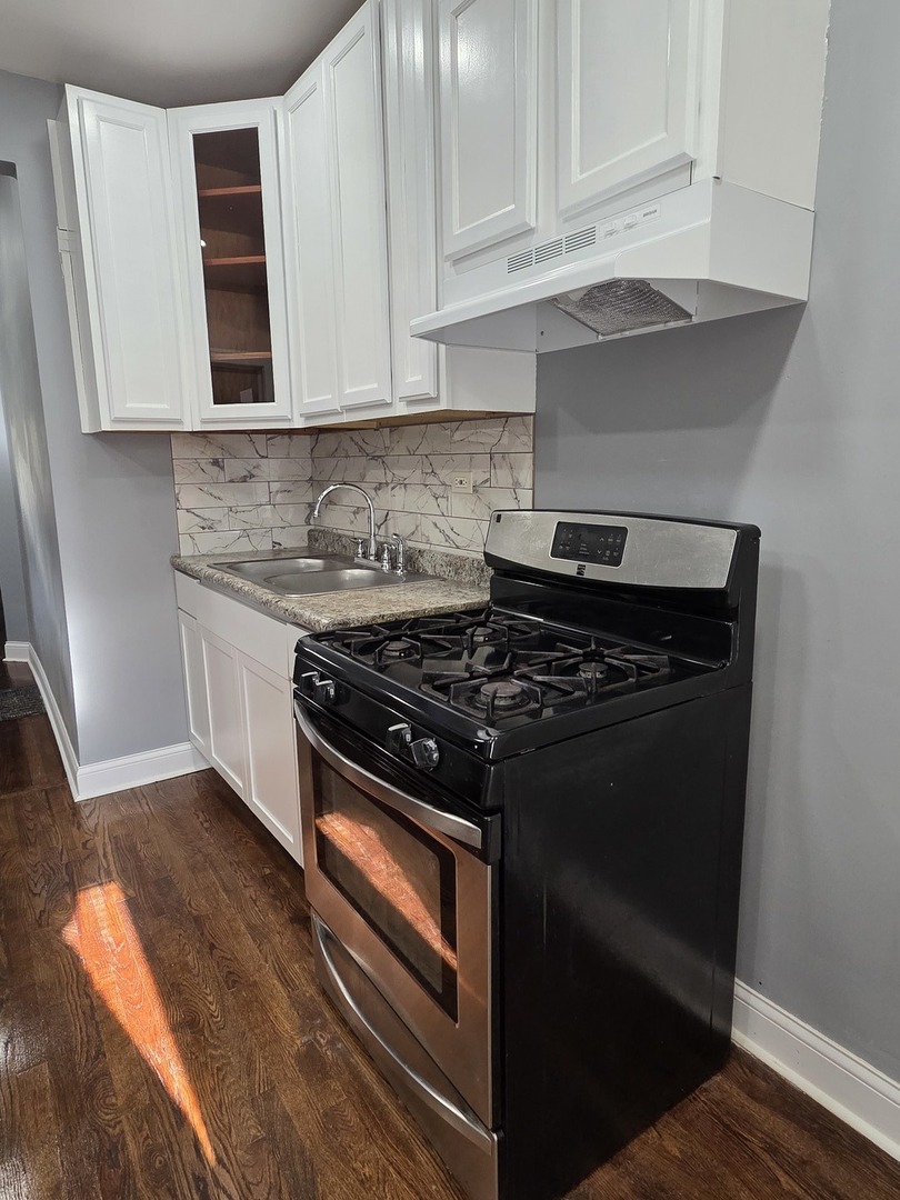 7332 S May Street 1n Property Photo 8
