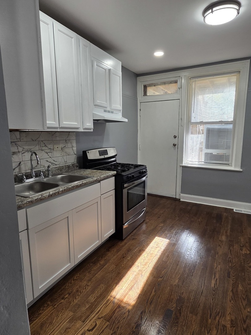 7332 S May Street 1n Property Photo 9