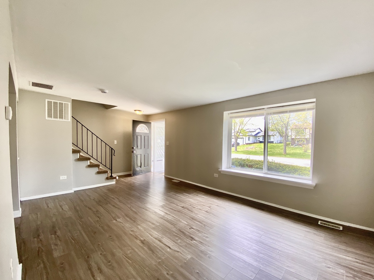 903 Blackhawk Drive Property Photo 4