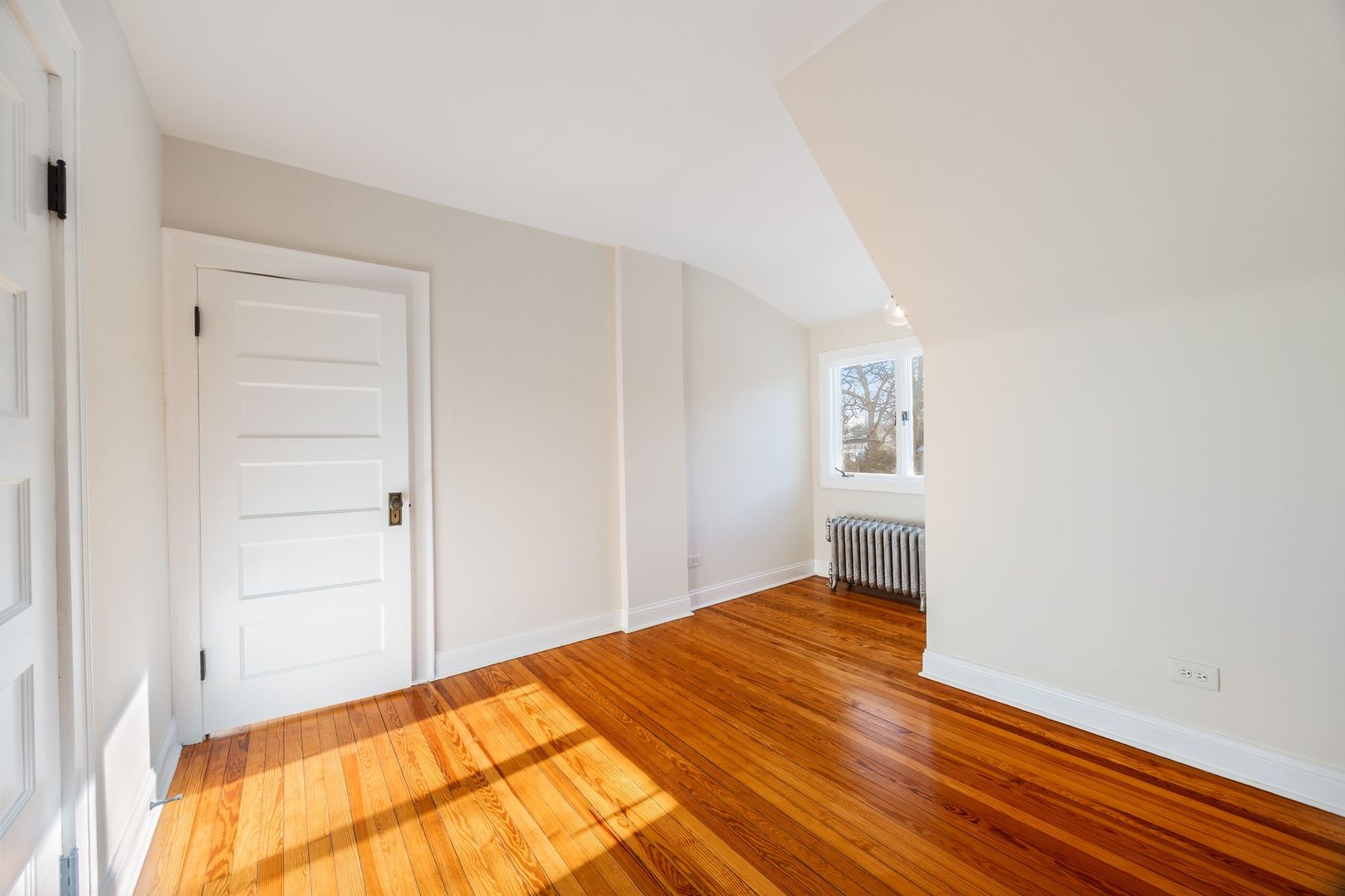 527 Warwick Road Property Photo 49