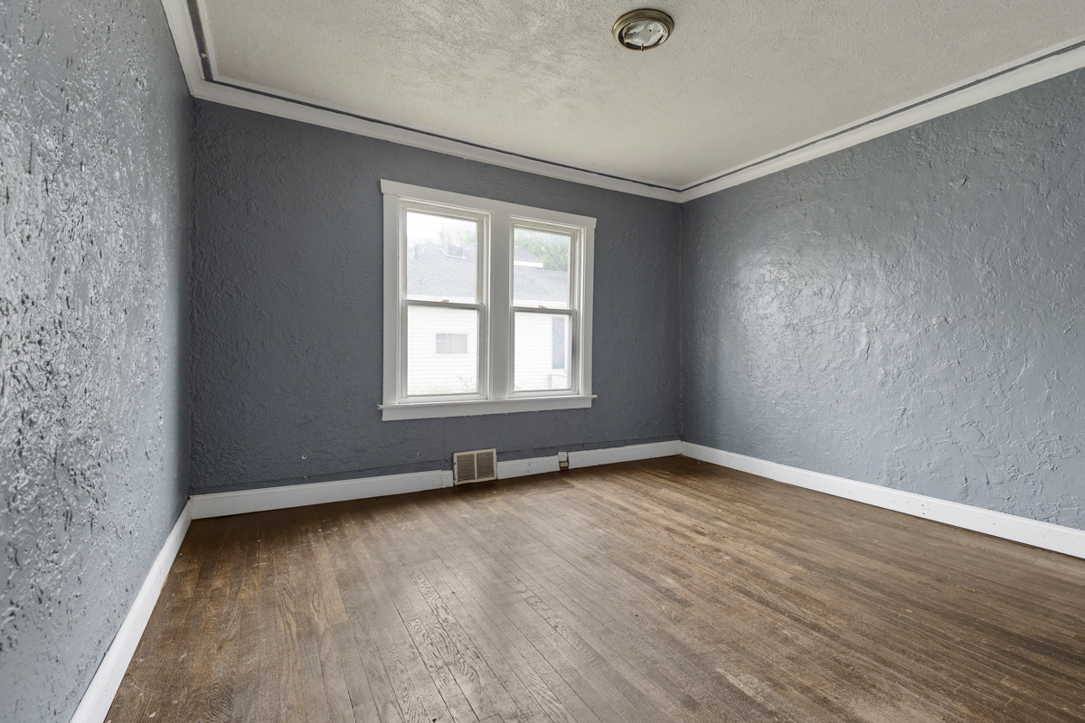 14955 Riverside Drive Property Photo 13