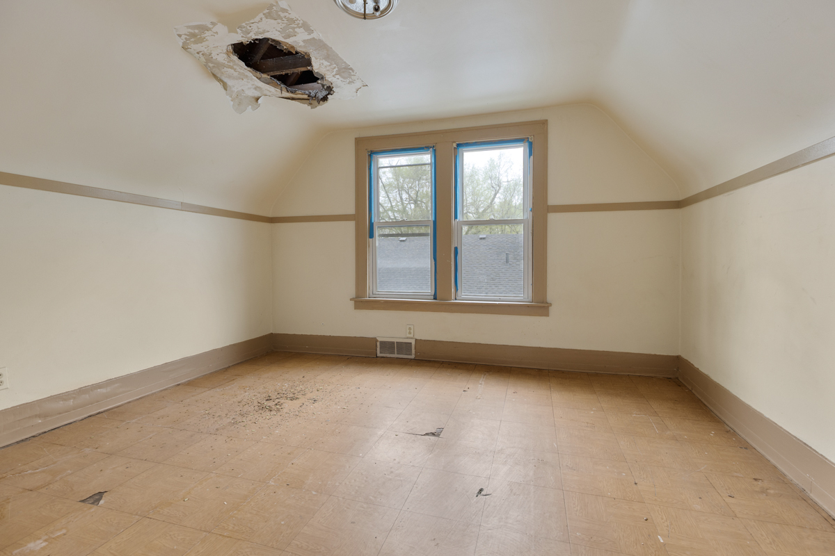 14955 Riverside Drive Property Photo 16