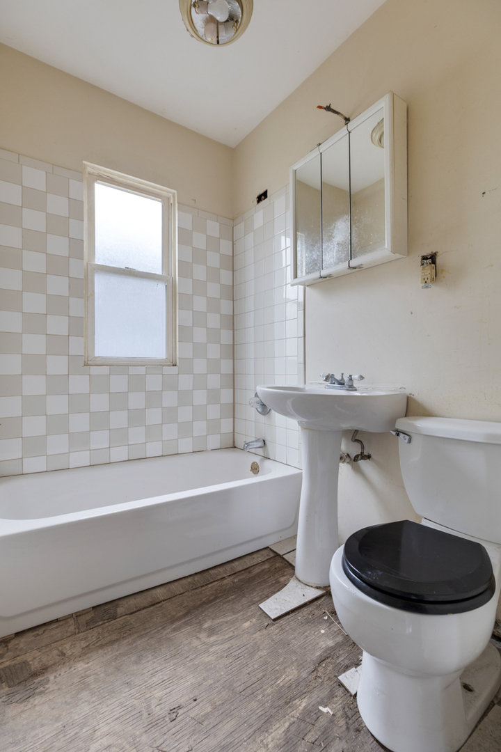 14955 Riverside Drive Property Photo 17