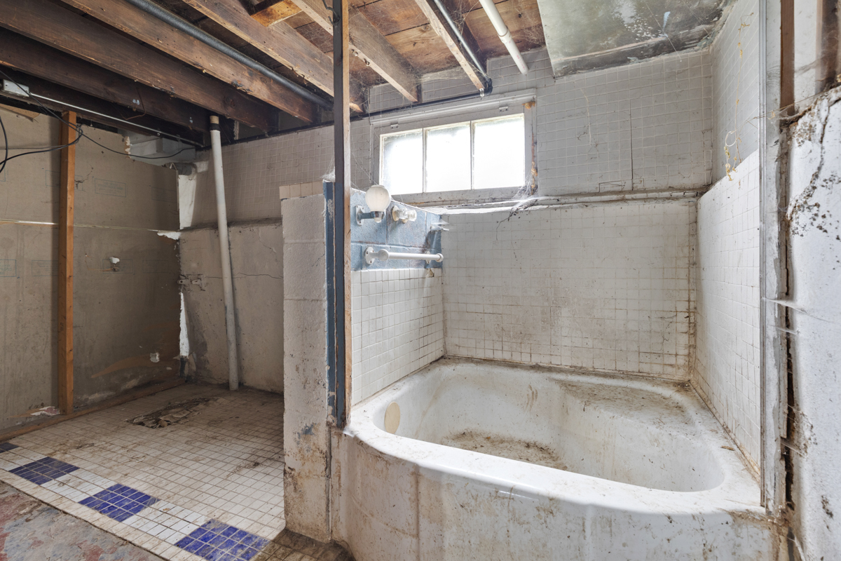 14955 Riverside Drive Property Photo 23