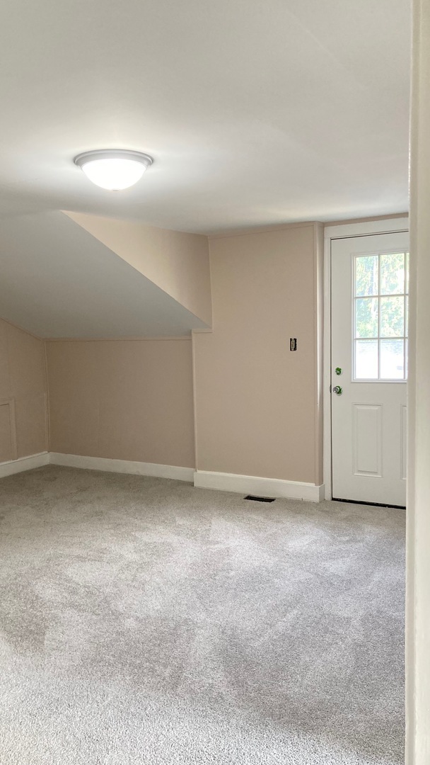 313 West St Property Photo 9