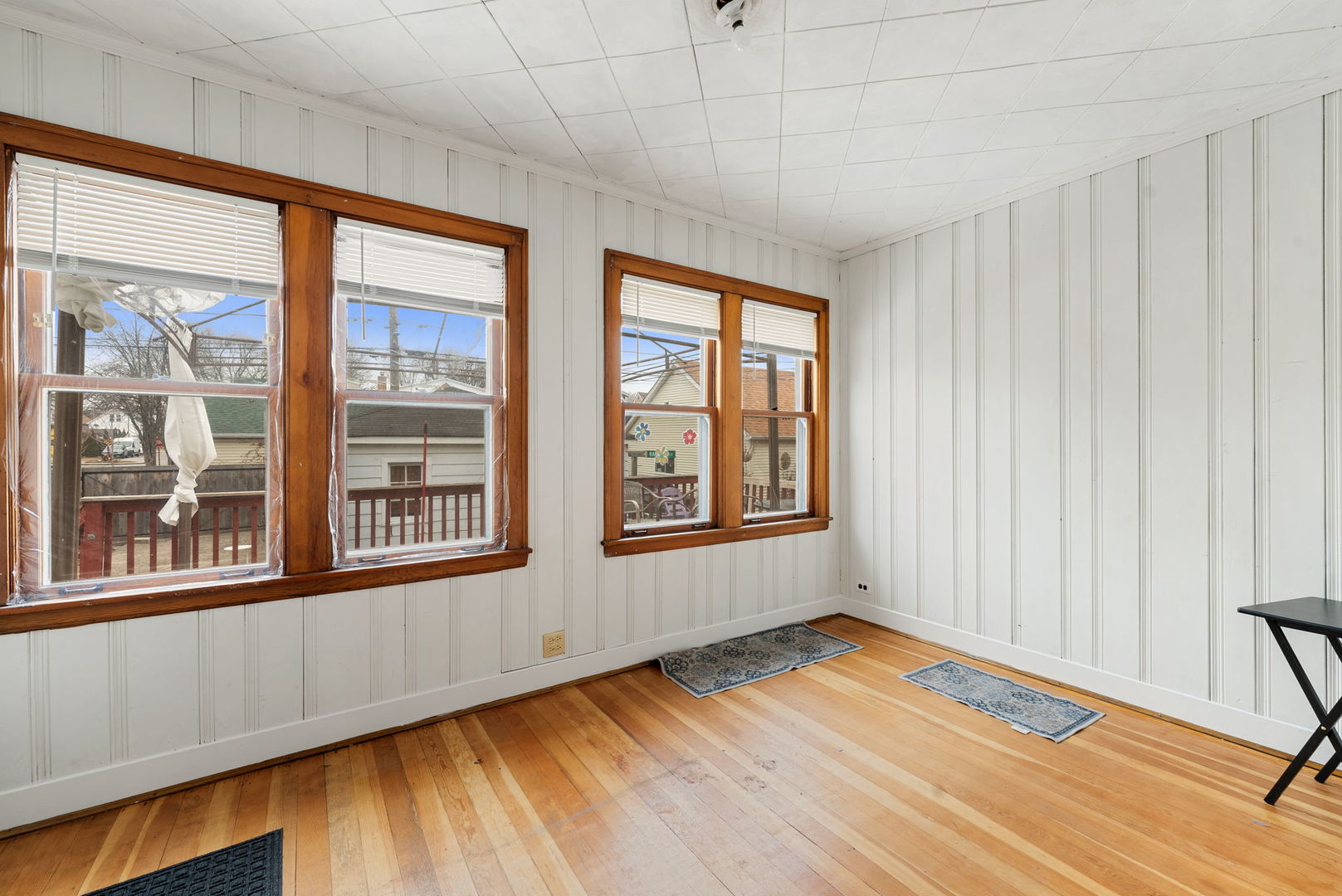 5758 W Roscoe Street Property Photo 18