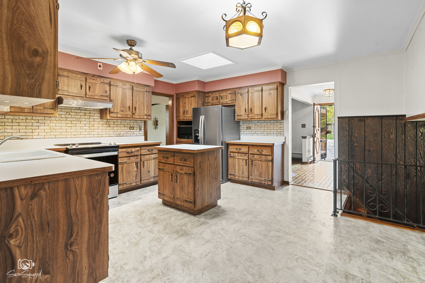 16026 90th Avenue Property Photo 4