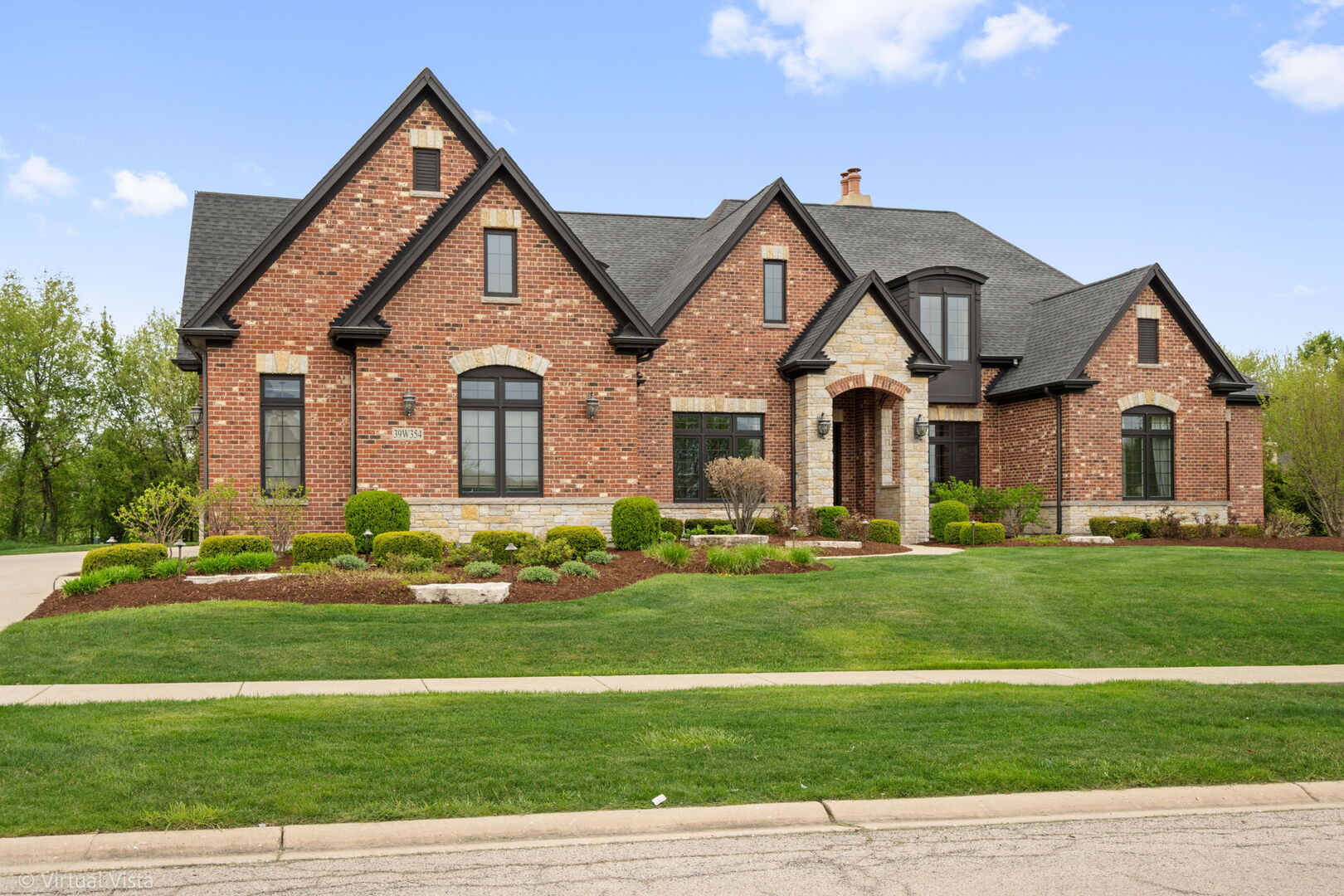 39w354 Long Meadow Lane Property Photo
