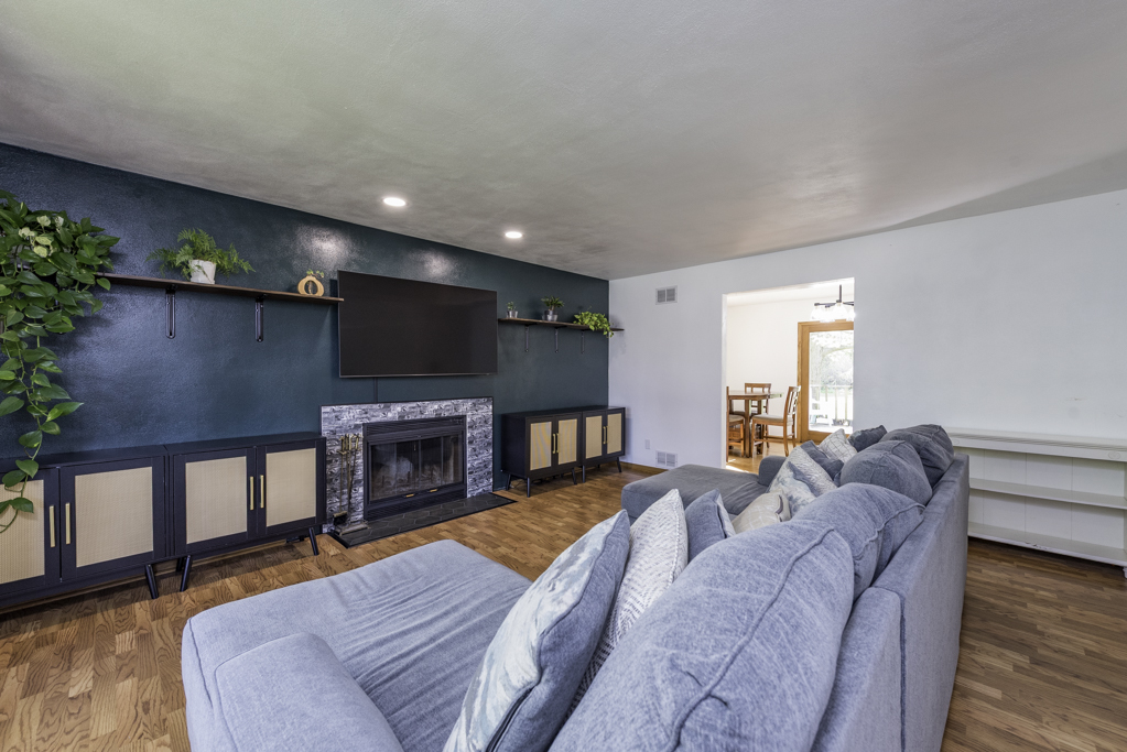 3128 Frans Court Property Photo 6