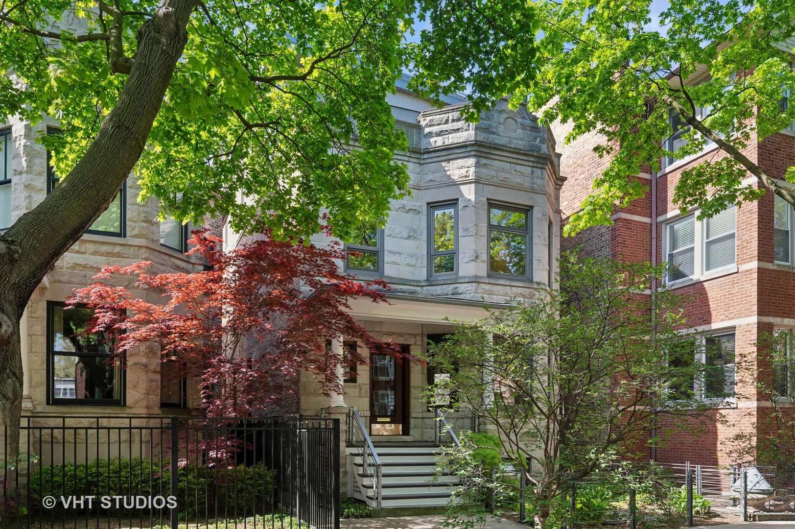 1251 W Eddy Street Property Photo 1