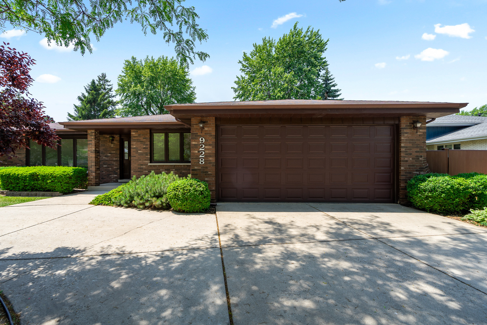 9228 Ridgeland Avenue Property Photo 1