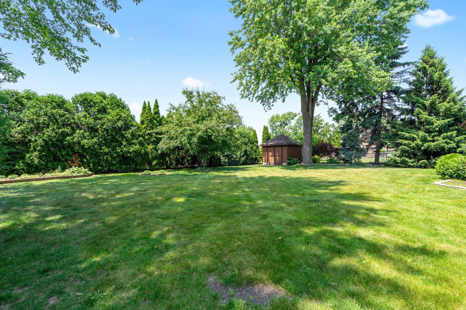 9228 Ridgeland Avenue Property Photo 4