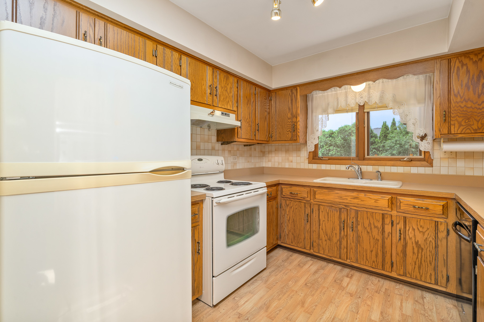 9228 Ridgeland Avenue Property Photo 7