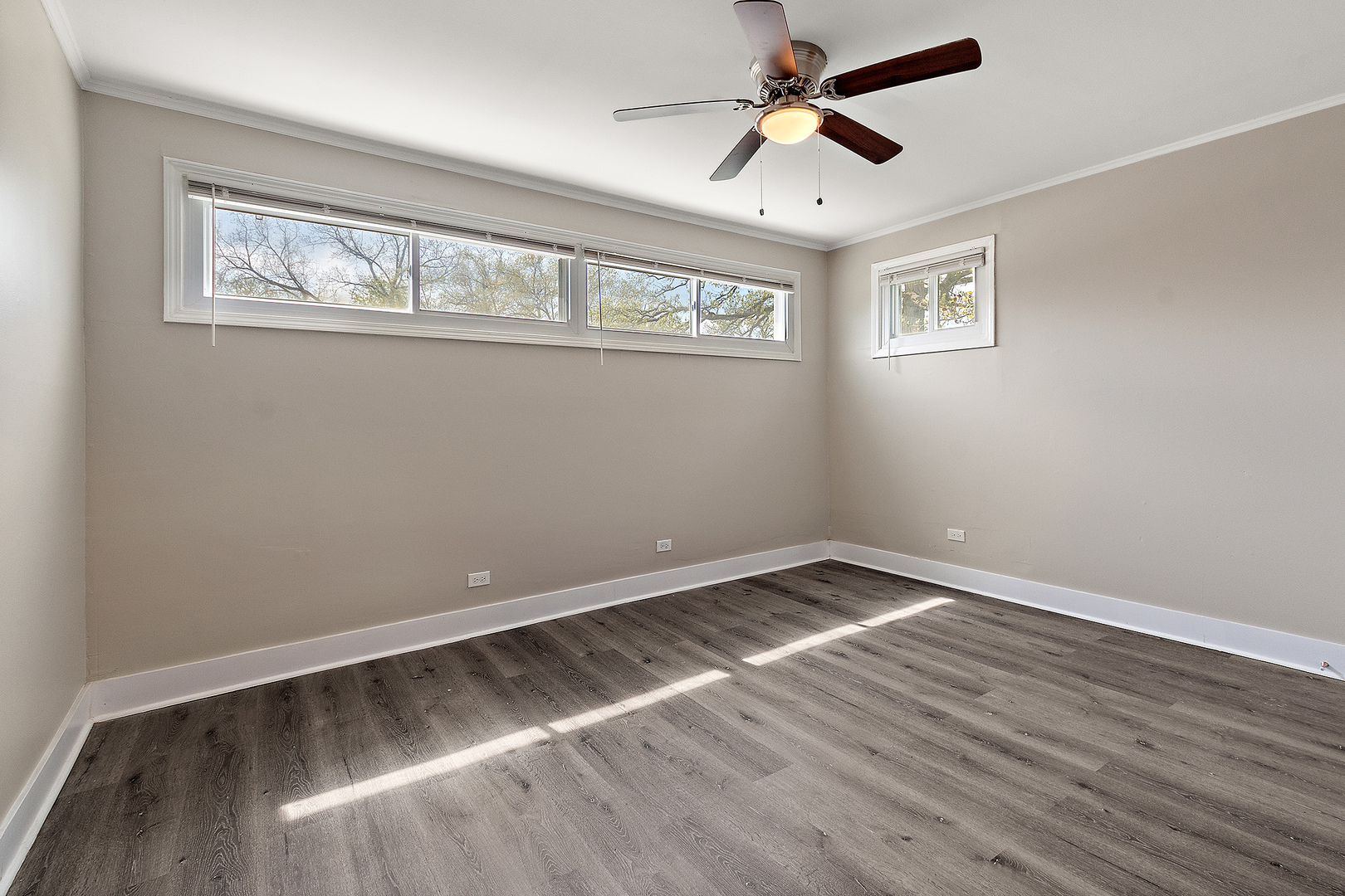 320 Oakwood Street Property Photo 12