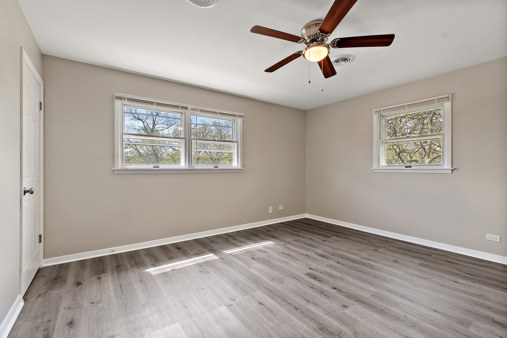 320 Oakwood Street Property Photo 15