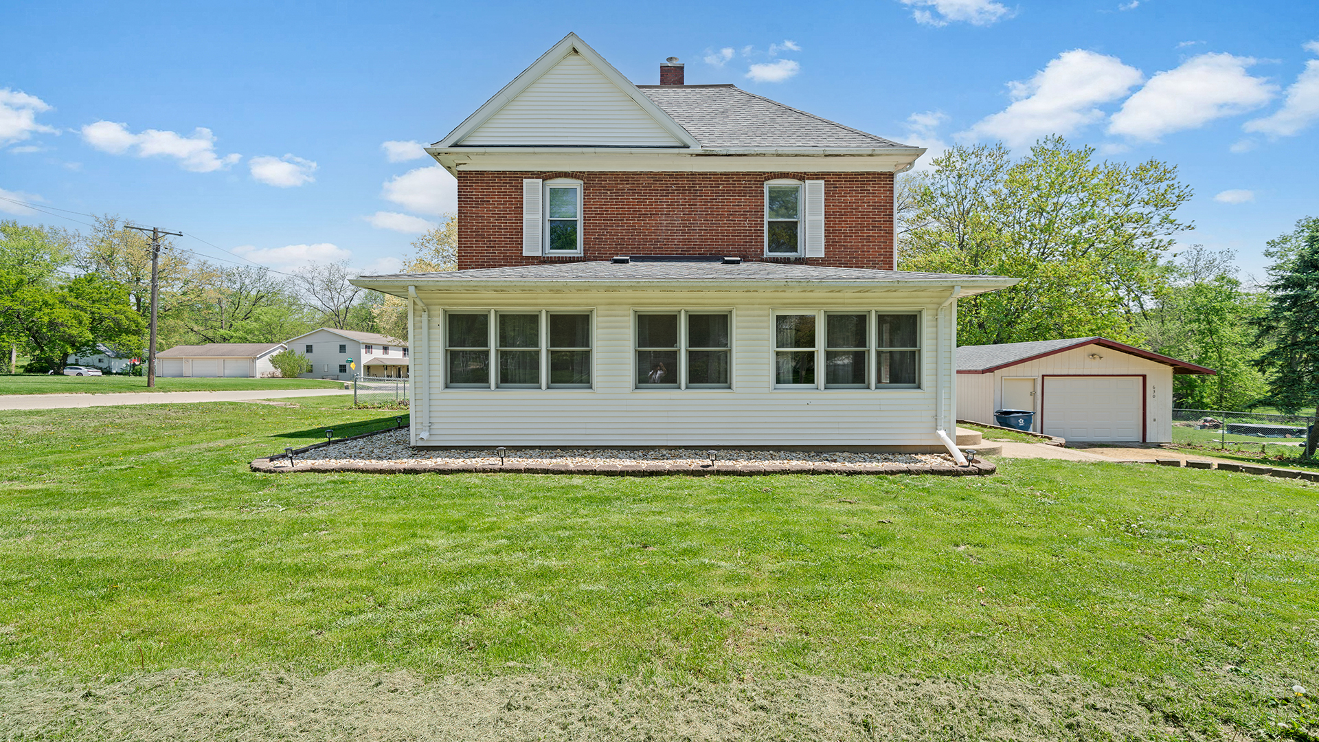 630 Willett Ave Property Photo