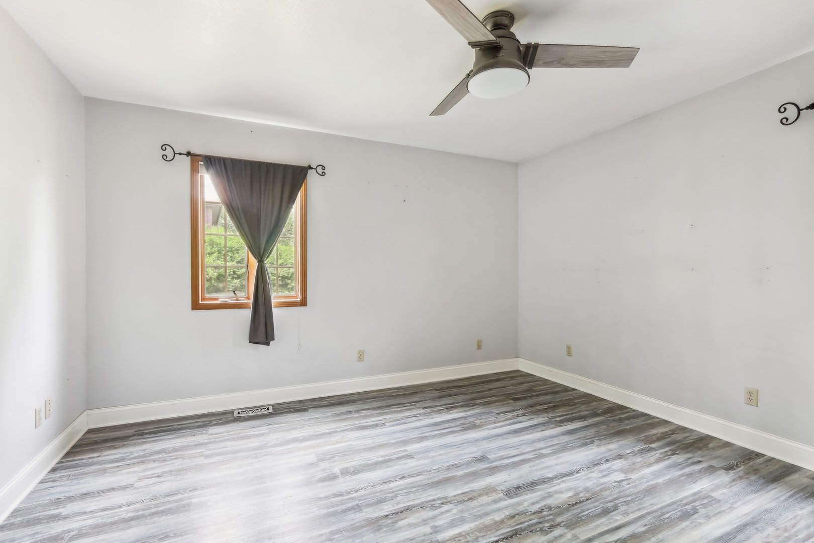 1888 Irene Road Property Photo 11