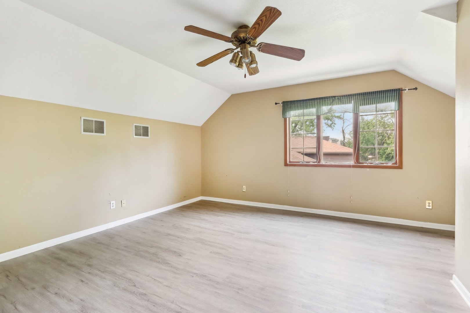 1888 Irene Road Property Photo 17