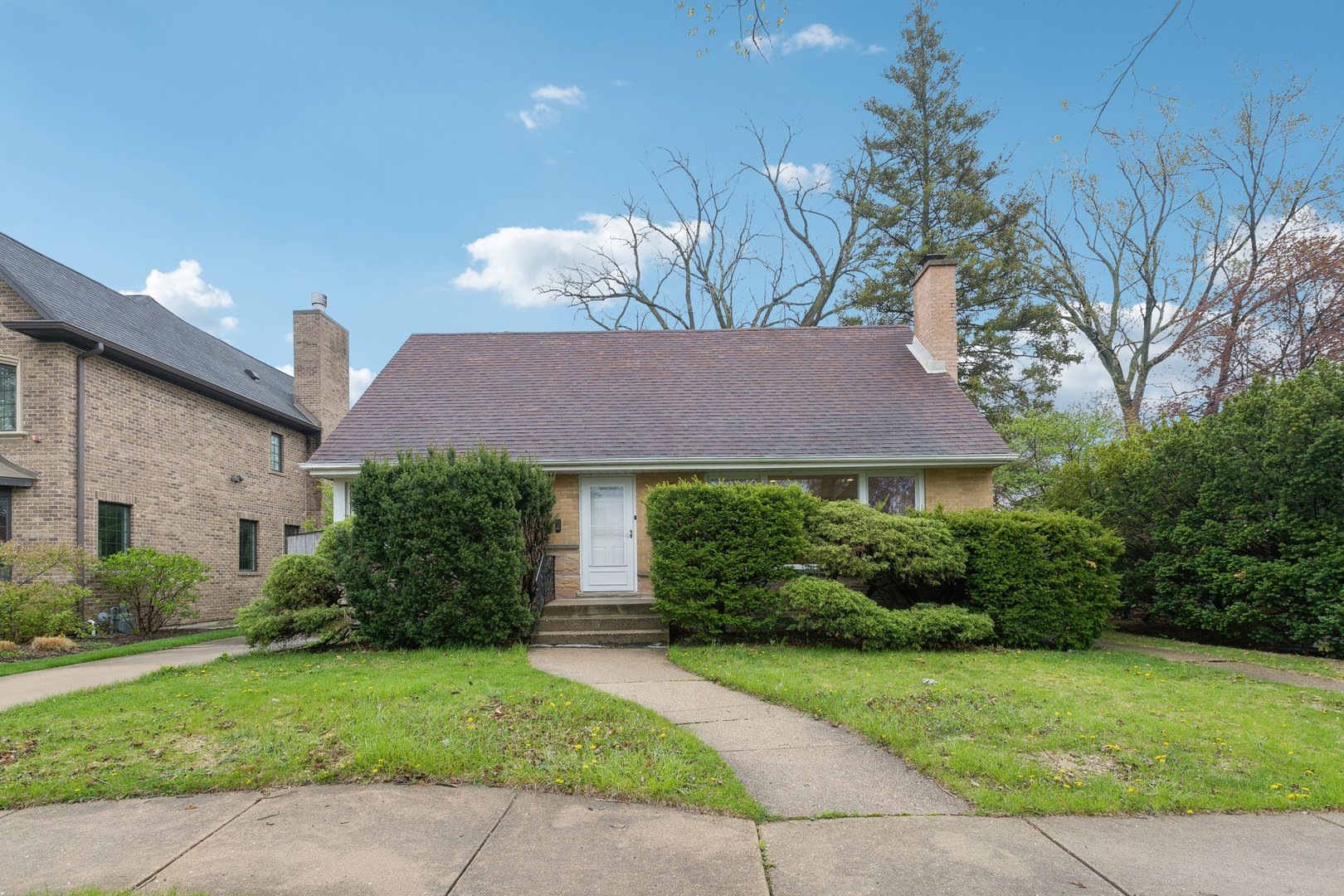 9225 Karlov Avenue Property Photo