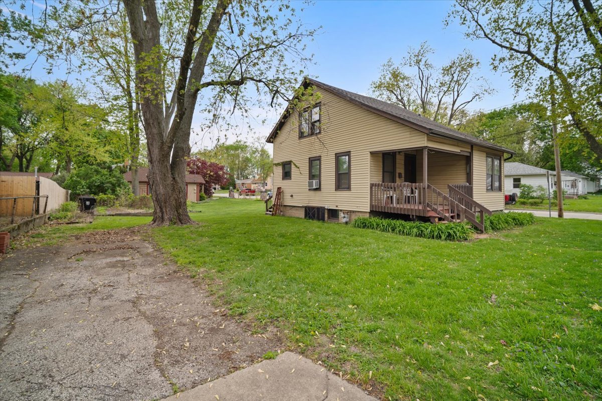 801 Samantha Street Property Photo 1