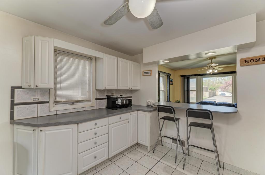 1431 N Hillside Ave Property Photo 8