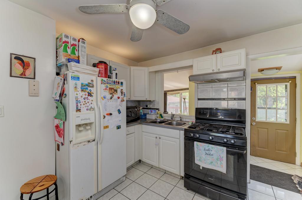 1431 N Hillside Ave Property Photo 9