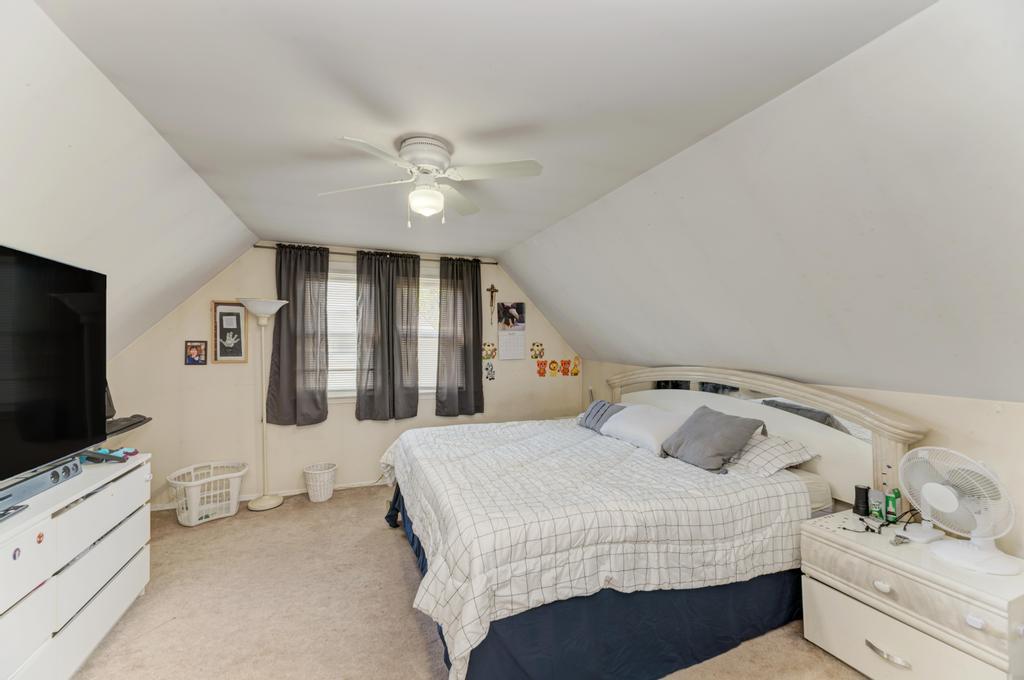 1431 N Hillside Ave Property Photo 16