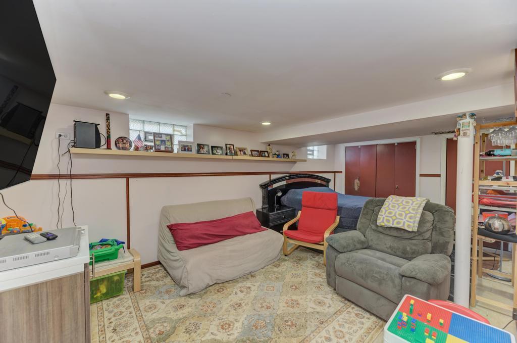 1431 N Hillside Ave Property Photo 20