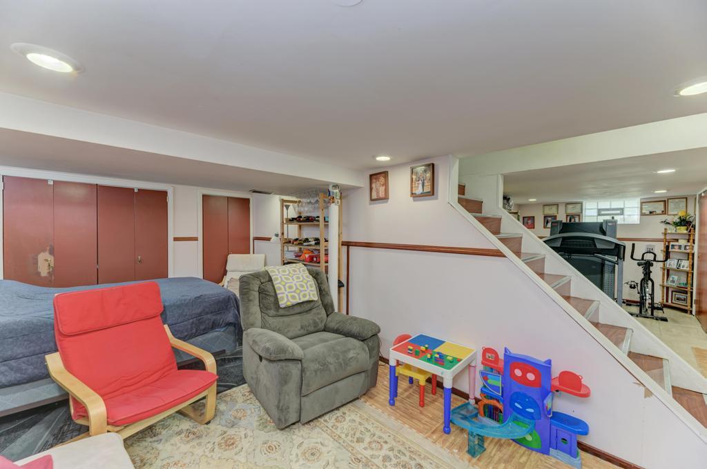 1431 N Hillside Ave Property Photo 21