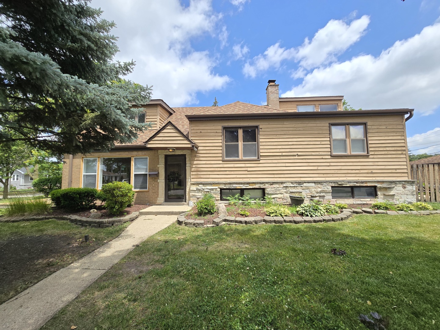 197 S Pick Avenue Property Photo