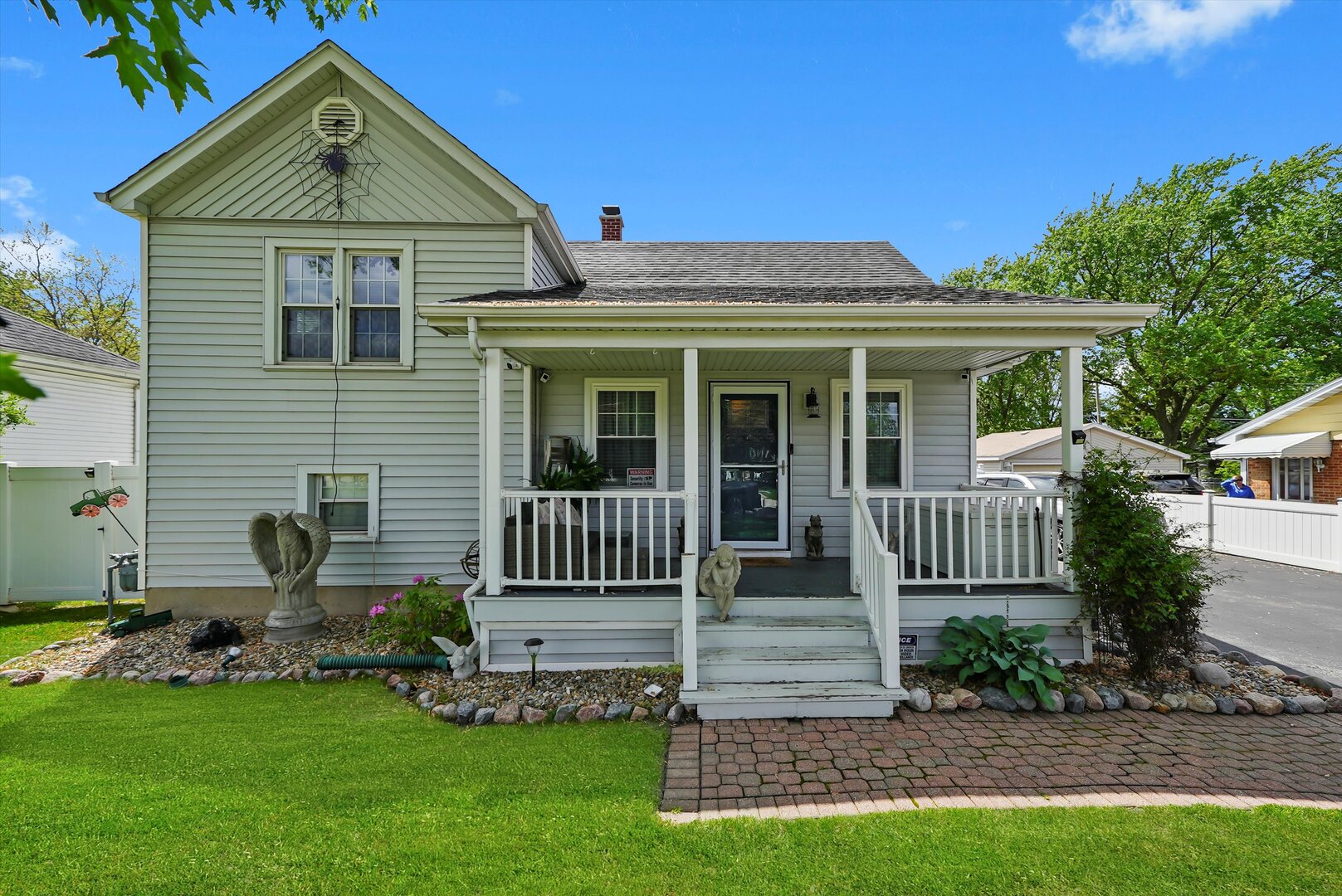 7542 S Oketo Avenue Property Photo