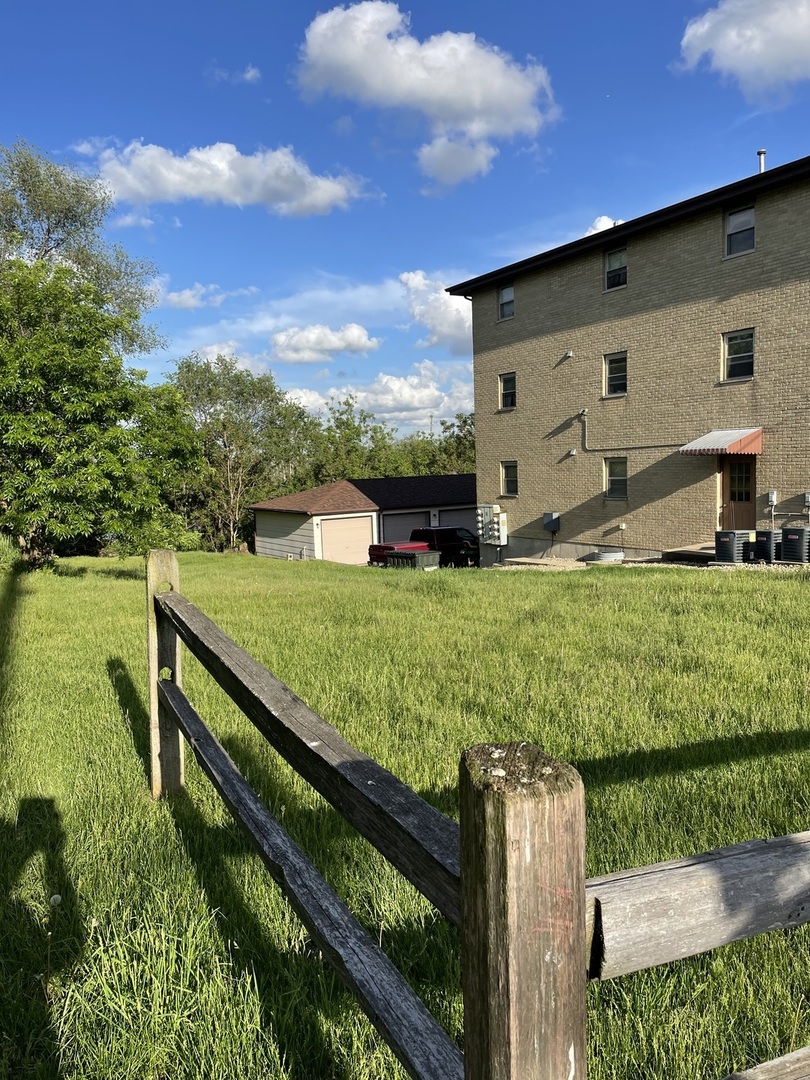 Lot 6 Block 4 N Broadway Street Property Photo 3