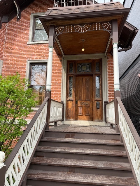 1644 N Winchester Avenue 2 Property Photo