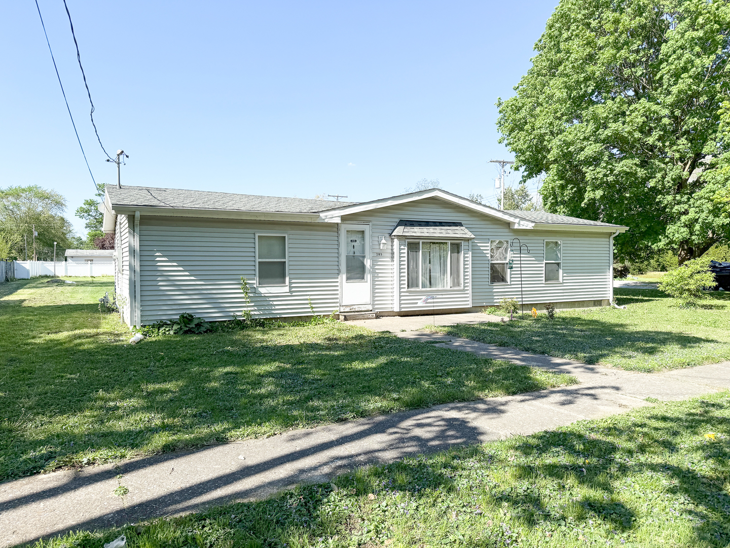 285 E Center Street Property Photo 1